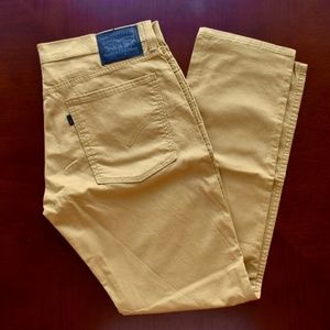 Levi's 511 36 x 32 Mustard